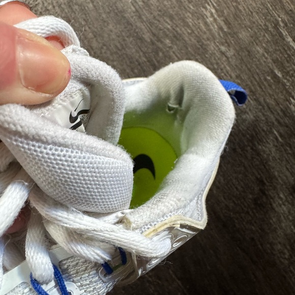 Nike White and Blue HyperAce size 9.5 - Picture 6 of 8